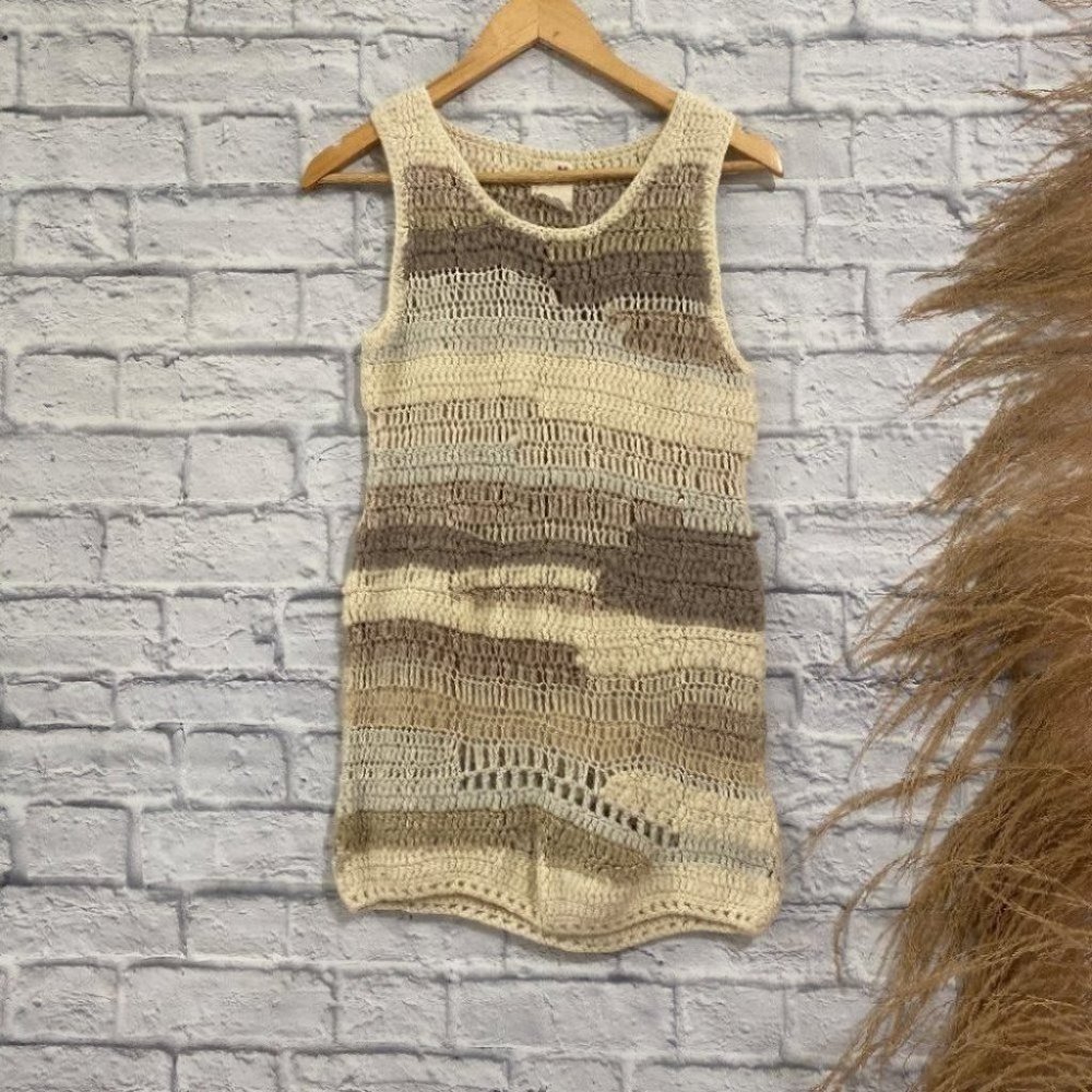❤M Anthropologie Beige Cream Gray Knitted Tank Top